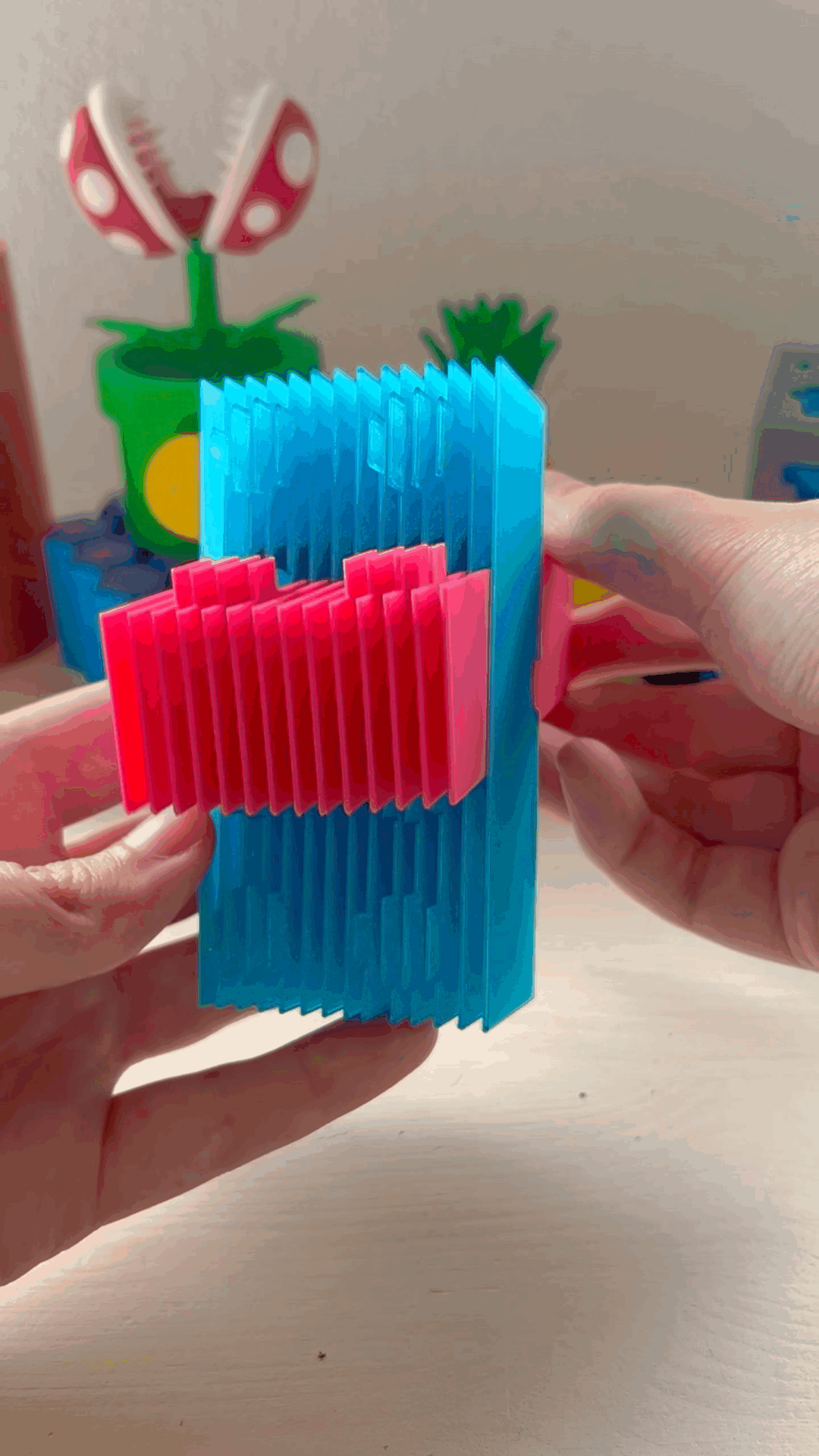 Mô Hình Lego Quantum Trong Suốt Độc Đáo