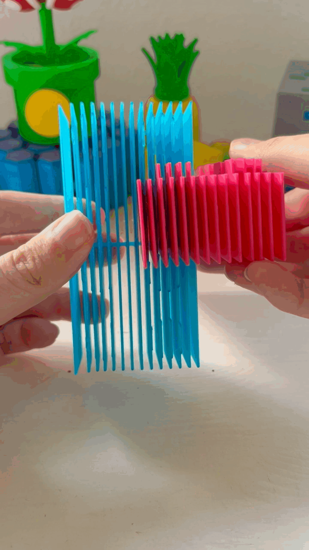 Mô Hình Lego Quantum Trong Suốt Độc Đáo