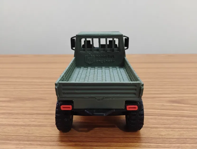 Mô hình Unimog U-1650 Tỷ lệ 1:32 - Image 5