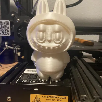 Labubu Mặc Áo Trùm Đầu