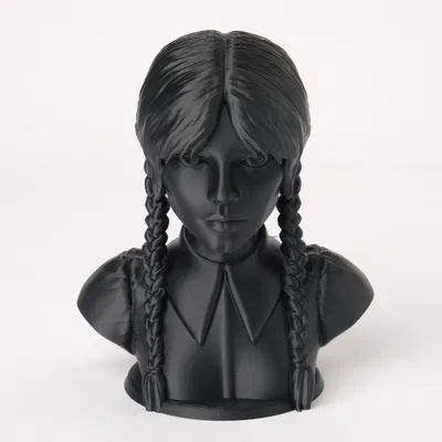 Chân đế tai nghe theo phong cách Wednesday Addams