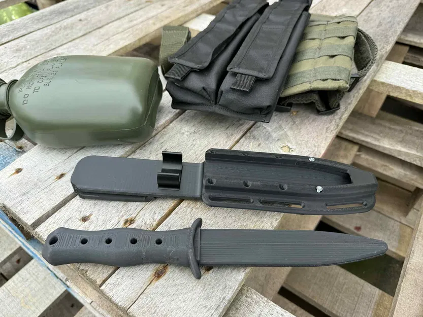 Hộp đựng dao tập luyện bao gồm dao LARP/Airsoft - Image 1