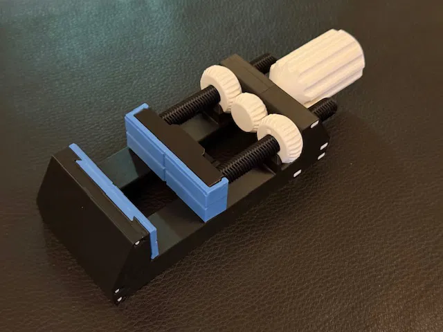 K̀m Kẹp Thao Tác Nhanh (Core One .3mf) - Image 1