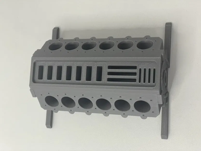 Kệ Đựng Bút Hình Khối Động Cơ V12 (USB, Thẻ Nhớ) - Image 3