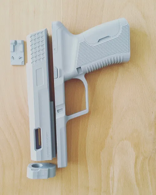 Mô hình súng lục 9mm Concept 3DWORKBENCH - Image 3