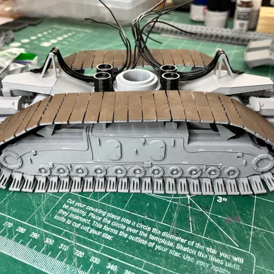 Mô Hình Xe Bánh Xích Apollo