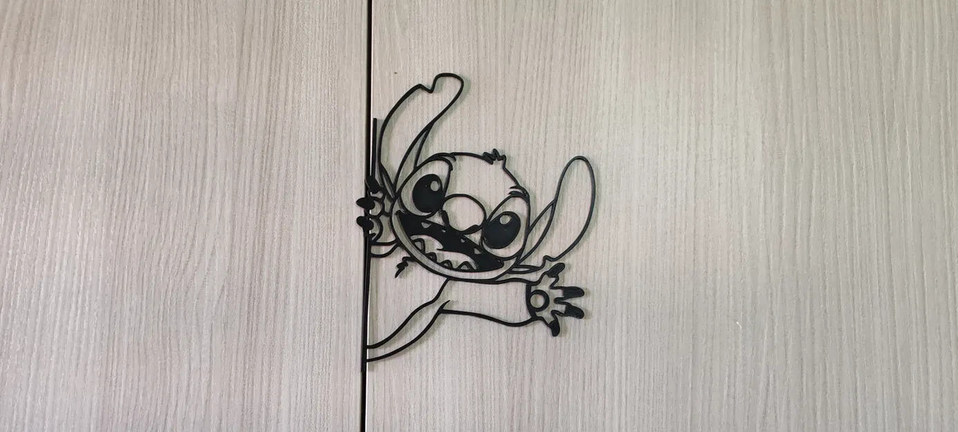 Tranh Dán Tường Stitch Lén Nhìn 2D - Image 1