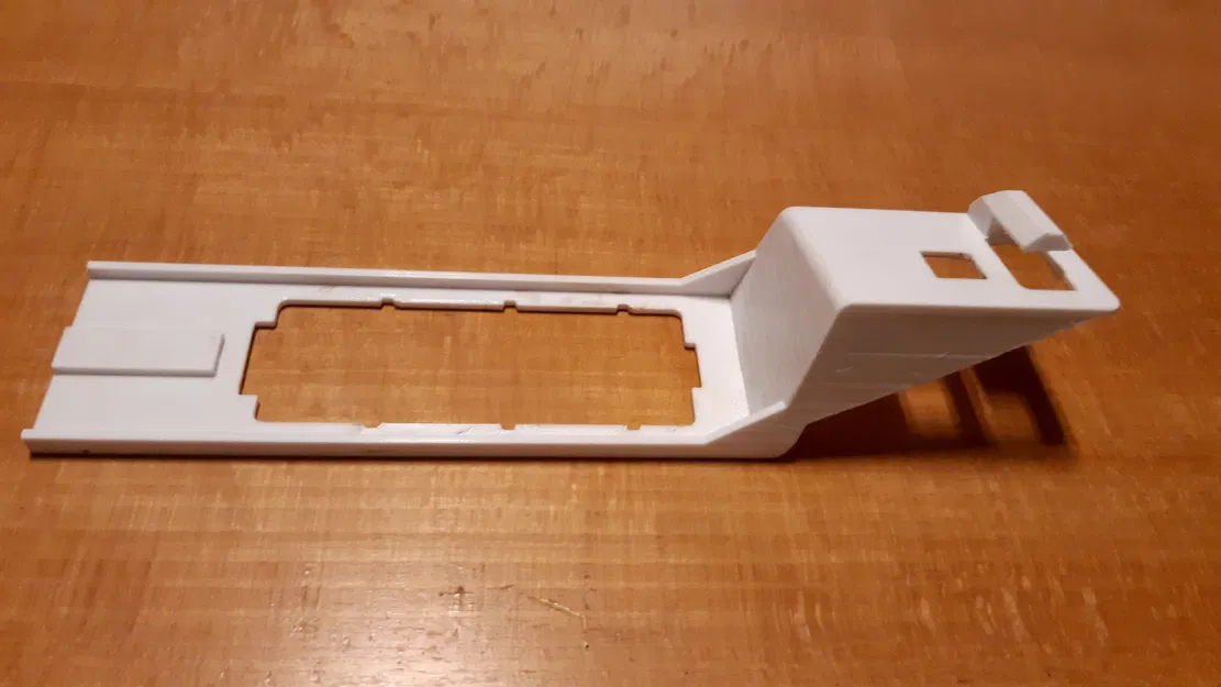 Đèn soi biển số, Nissan Leaf - Image 4