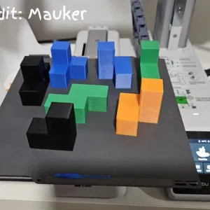 Khối Lập Phương: Một Món Đồ Chơi Giải Đố