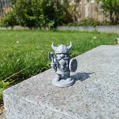 Người Gnome Viking – Kẻ phòng thủ với Rìu & Khiên