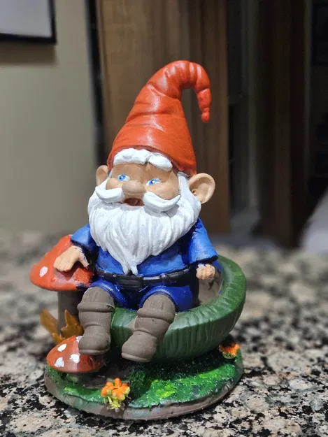 Ông Già Làm Vườn Ngồi - Image 3