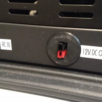 Đế Gắn Panel M28 Powerpole