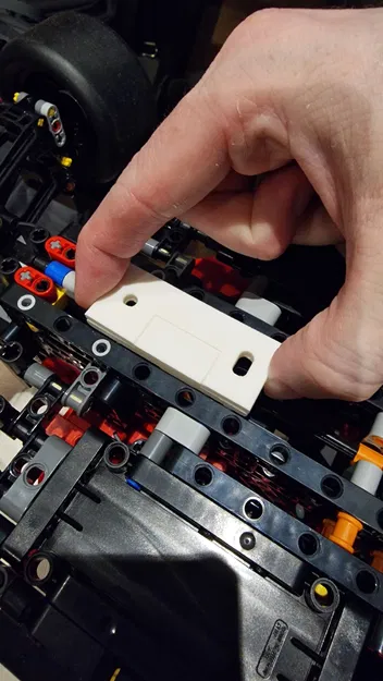 Giá Treo Tường LEGO Technic 42207 Ferrari SF-24 F1 (Không Cần Hỗ Trợ) - Image 4