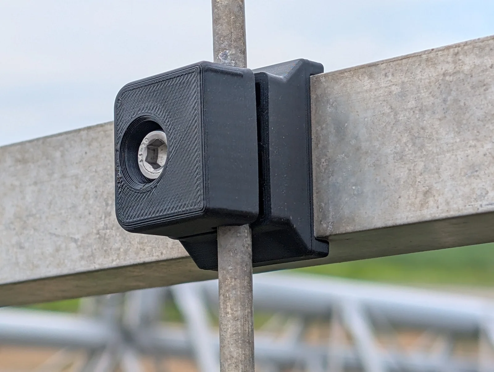 Bộ cách điện cho anten Yagi LFA PBP 9 phần tử 144MHz 1