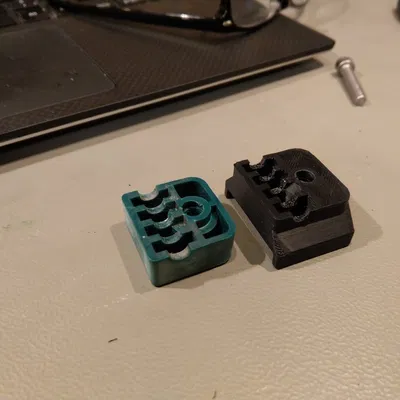 Bộ cách điện cho anten Yagi LFA PBP 9 phần tử 144MHz