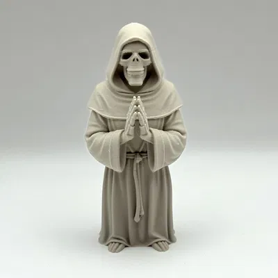 Tượng Sư Phụ Bộ Xương U Ám