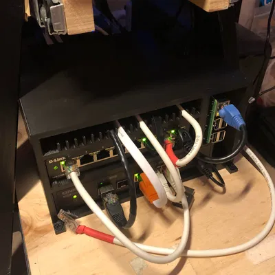 Giá Treo Switch Mạng – Đế Đựng Thiết Bị Tủ Server Gọn Gàng