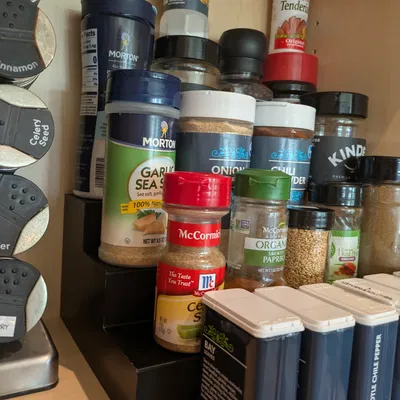 Kệ Gia Vị Cầu Thang (Parametric)