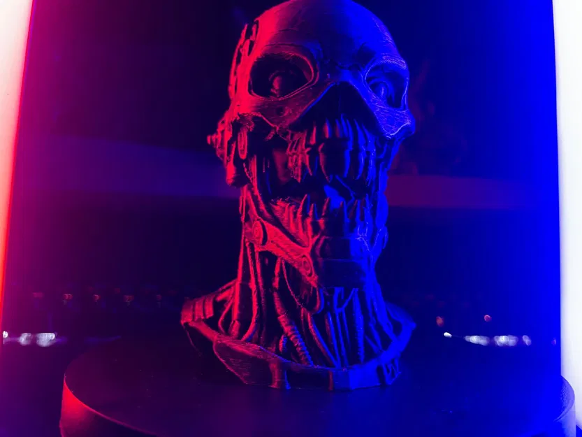 Tượng Cyborg Độc Đáo - Image 4