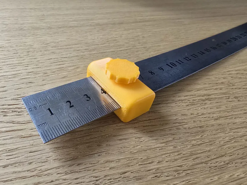 Chặn Thước Kẻ Kim Loại (30mm x 1mm) - Image 1