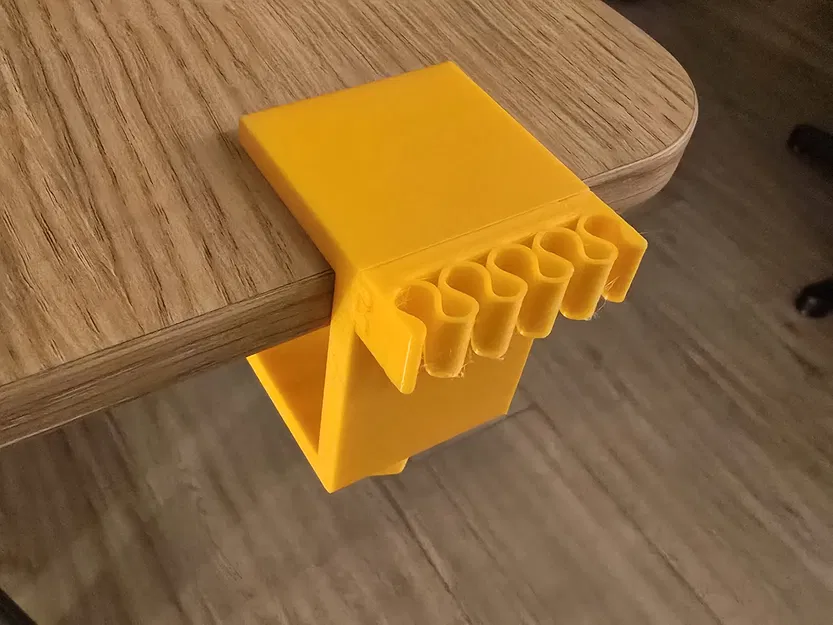 Bộ Tổ Chức Dây USB Cho Bàn Làm Việc - Image 1