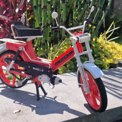 Xe Puch Maxi-s 1974 phiên bản Designer Ed van der Heijden