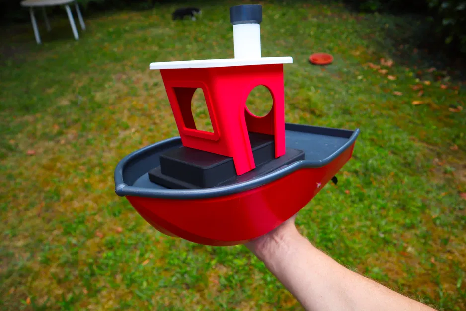 RC Benchy 2.0 - Thuyền RC Mạnh Mẽ Để Kéo Dinghy hoặc SUP - Image 1