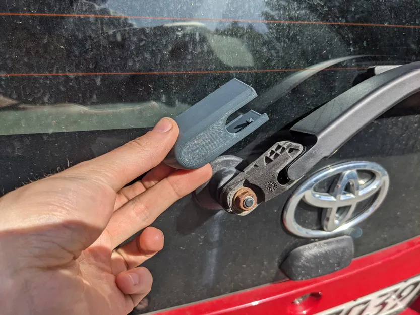 Cập nhật! Nắp chụp chốt cần gạt mưa sau kính chắn gió Toyota (Aygo) - Image 1