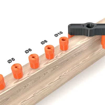 Dụng cụ dẫn tâm lỗ tự định vị