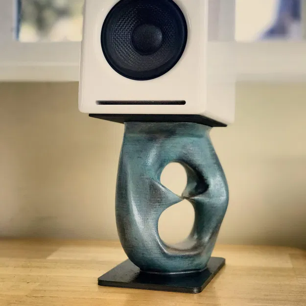 Chân Loa Kiểu Điêu Khắc Có Đầu Nhọn - Image 1