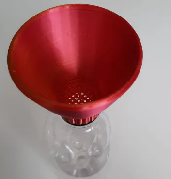 Phễu Rót Chai Nước Ngọt Có Gắn Lưới Lọc - Image 2