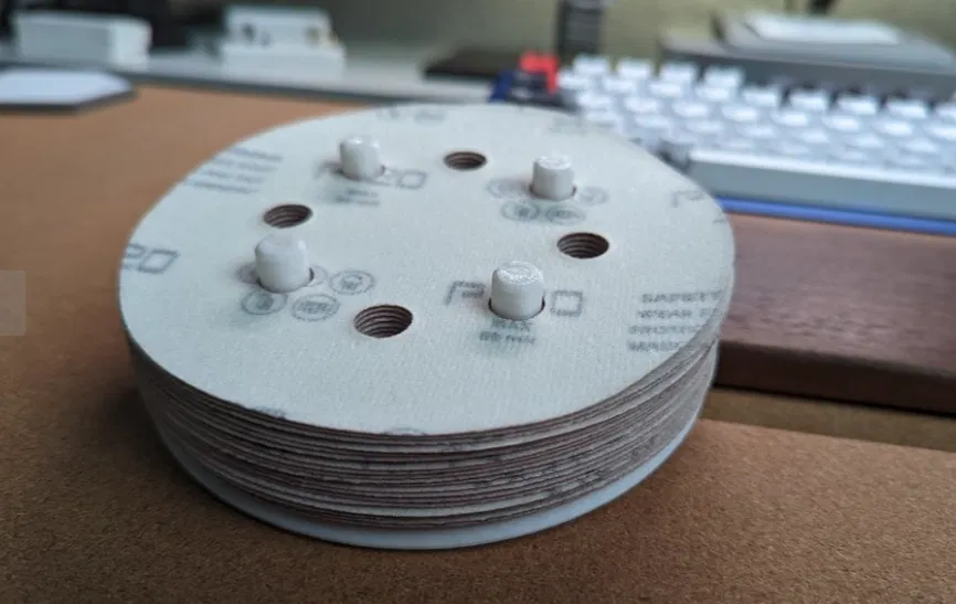 Hộp Đựng Giấy Nhám Tiện Lợi - Image 1