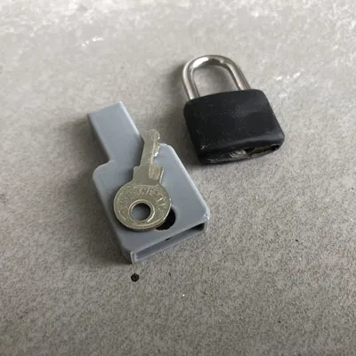 Hộp đựng khóa cho dây đai trinh tiết