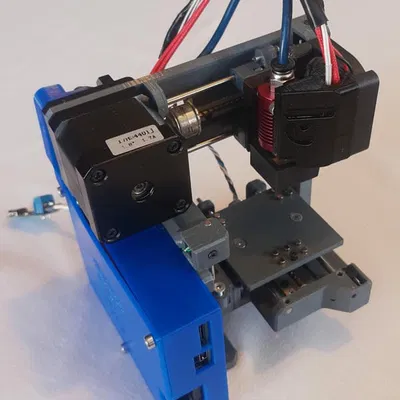 Máy in 3D mini tự chế từ linh kiện cũ