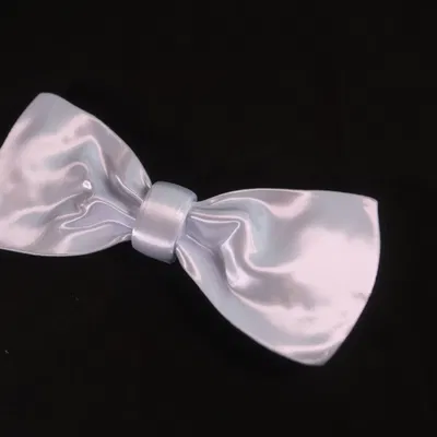 Nơ bướm chân thật không cần hỗ trợ (Fliege)