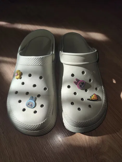 Charm Labubu - Image 1