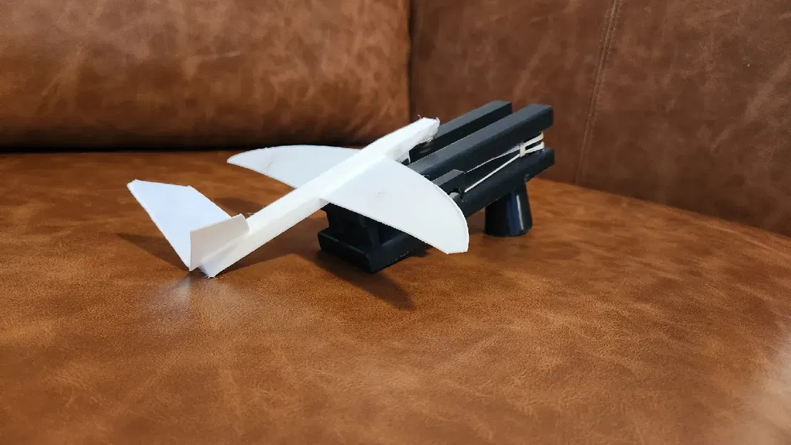 Tàu lượn & bệ phóng (in tại chỗ) - Image 1