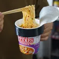 Giá đỡ mì ly Nissin - Thumbnail 4