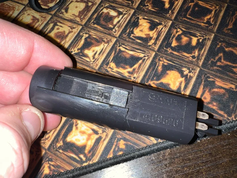 Sửa công tắc đèn cảnh báo Saab 4109526 - Image 2