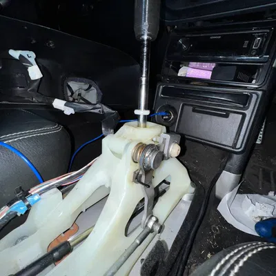 Sửa chữa cần số bị rung lắc cho Toyota MR2 ZZW30