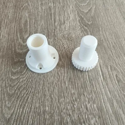 Chân tăng chỉnh (Adjustable feet)