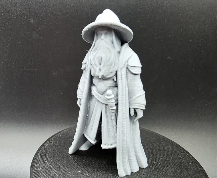 Mô Hình Pháp Sư Xám - Image 1