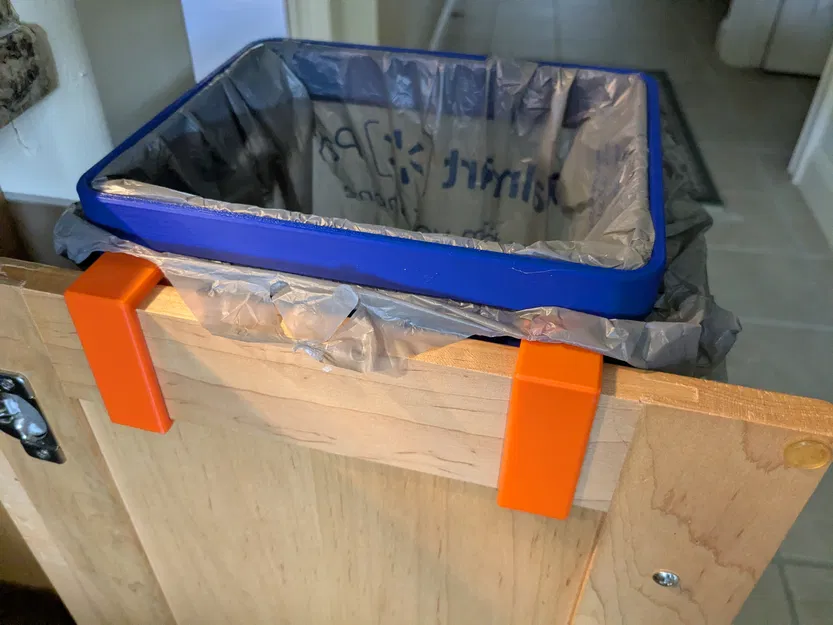 Giá Treo Túi Rác Nhà Bếp - Image 3