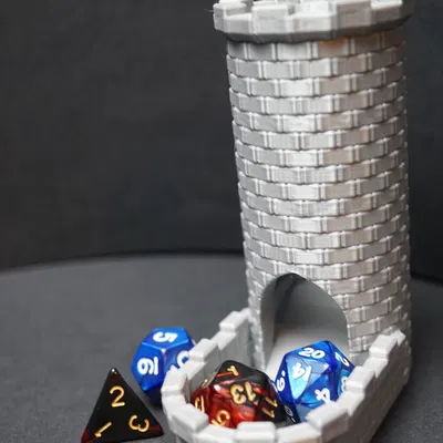 Tháp Đổ Xúc Xắc Nhỏ