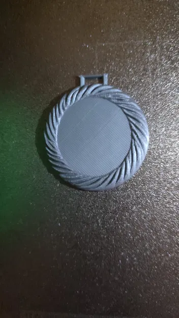 Huy Chương Rỗng - Image 2