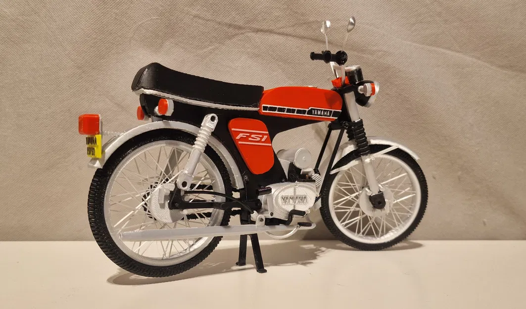 Mô hình Yamaha FS1 (mod 378) 1973 - 1979 tỉ lệ 1:8 - Image 7