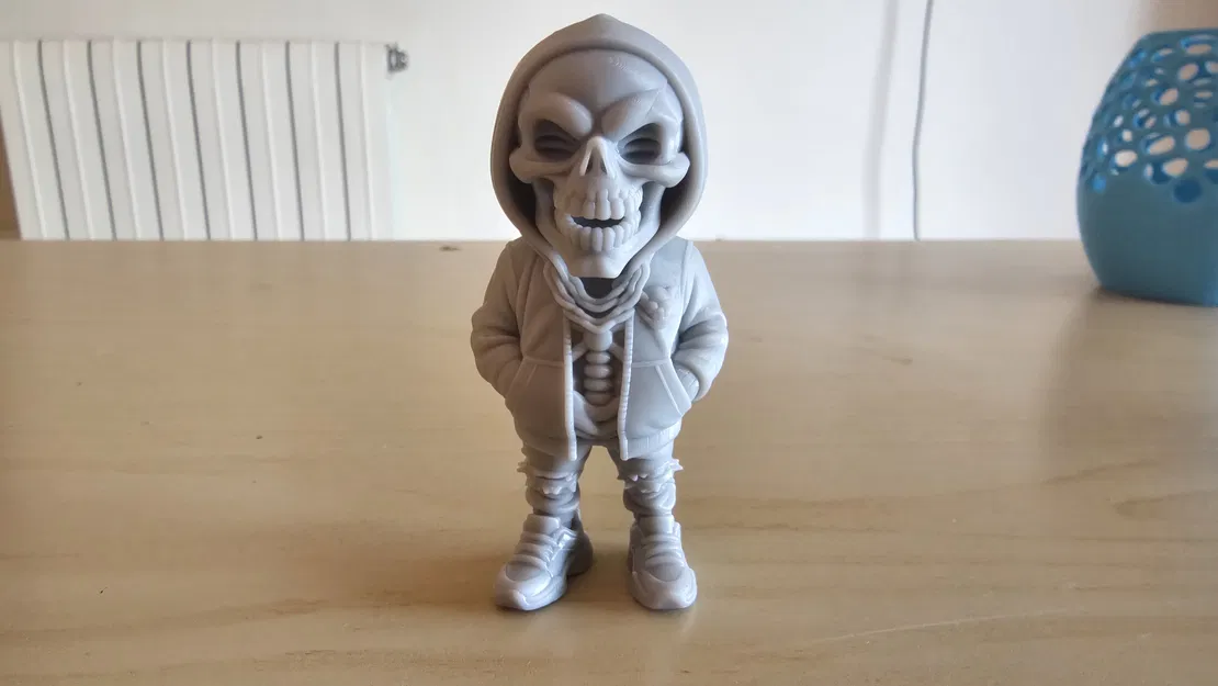 Grinny McBones - Ngầu Lòi, Không Chịu Nghỉ Hưu - Image 3