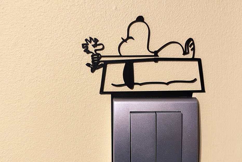 Trang Trí Công Tắc / Ổ Cắm Snoopy – Mô Hình In 3D 15 - Image 1