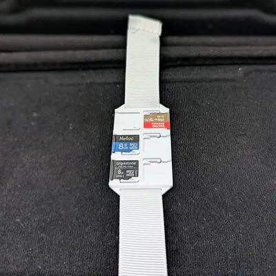 Hộp Đựng Thẻ MicroSD An Toàn Cho Steam Deck (6 Khe)