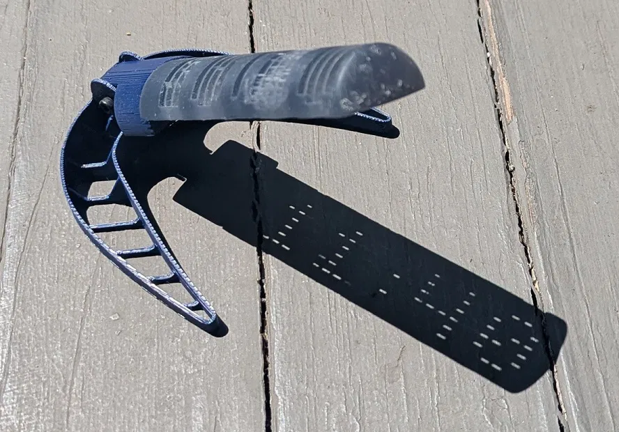 Giá đỡ cho đồng hồ mặt trời kỹ thuật số - Image 1